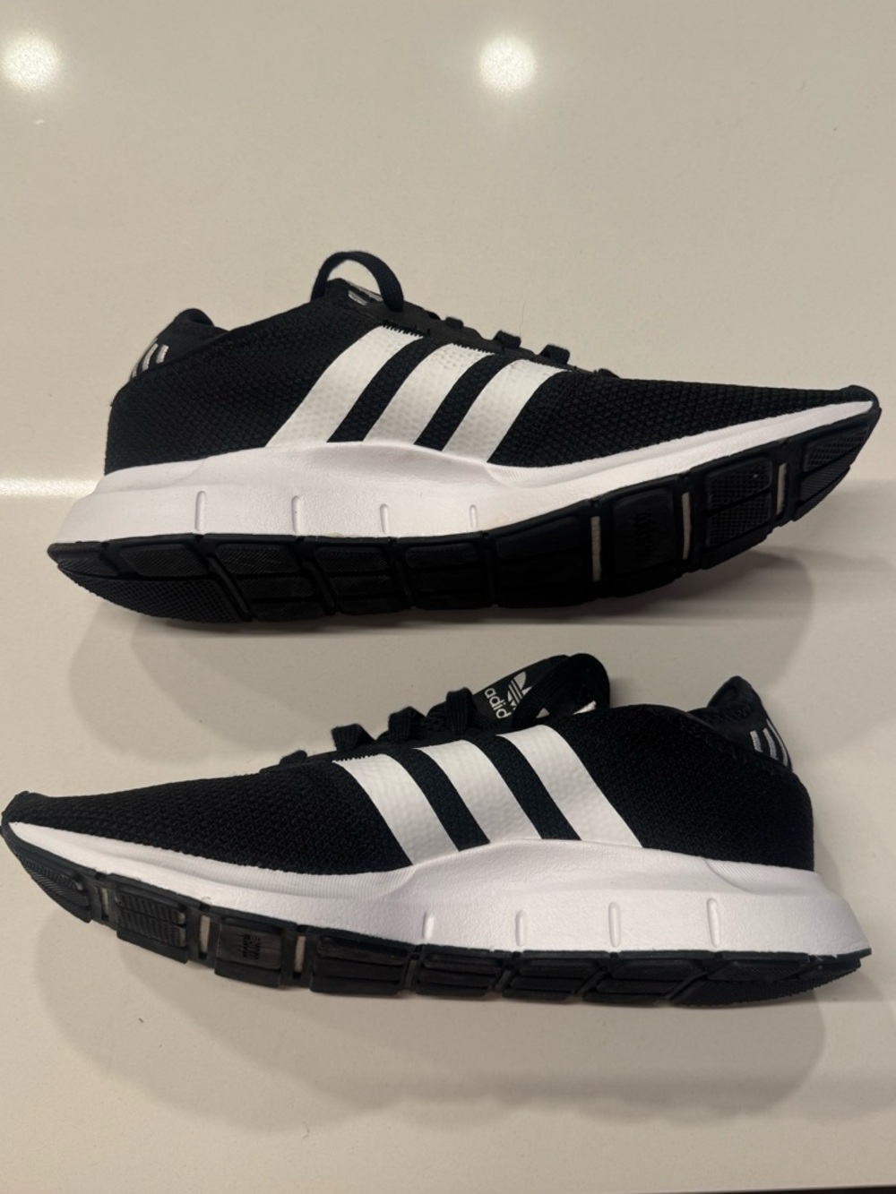 Adidas Swift PRB 698001 Run Men’s size US 9.5 Black/White